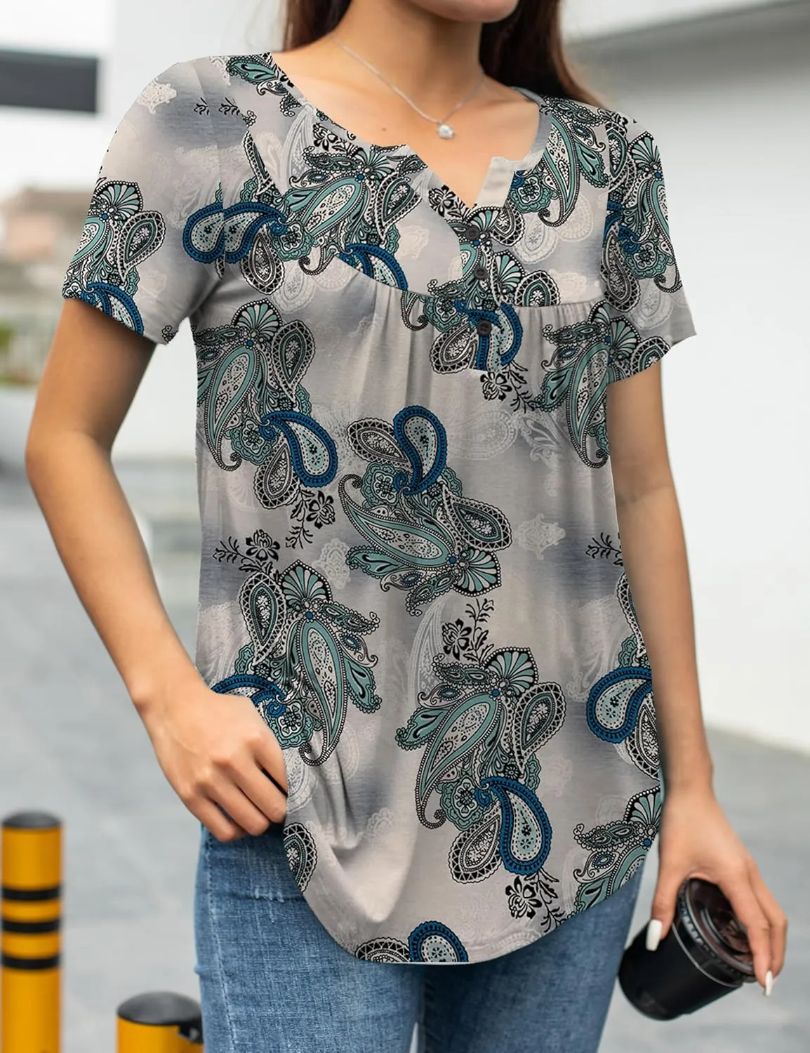 a.Jesdani Womens Summer Plus Size Tunic Tops Short Sleeve Blouses Casual Floral Henley Shirts