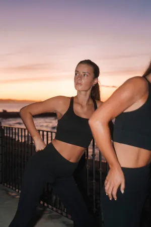 APRÍTECH SCULPTING MID WAIST LEGGINGS
