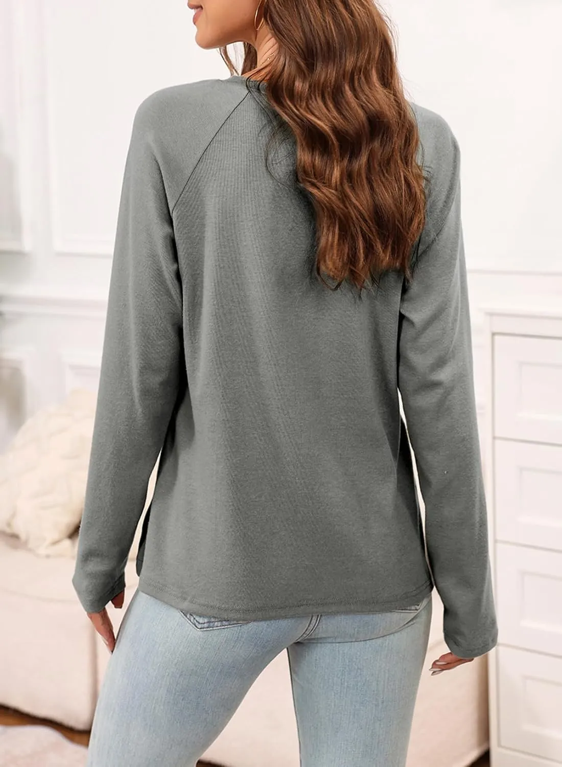 EVALESS Womens Casual Spring Summer Tops 2025 Trendy Crewneck Long Sleeve Shirts Basic T Shirts Loose Fit Pleated Tee Blouses