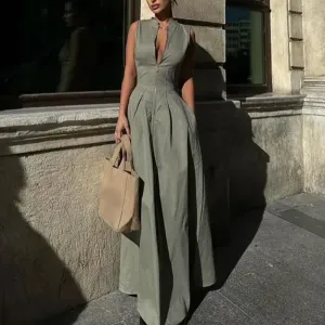 Gisele's Glamorous Long Dress