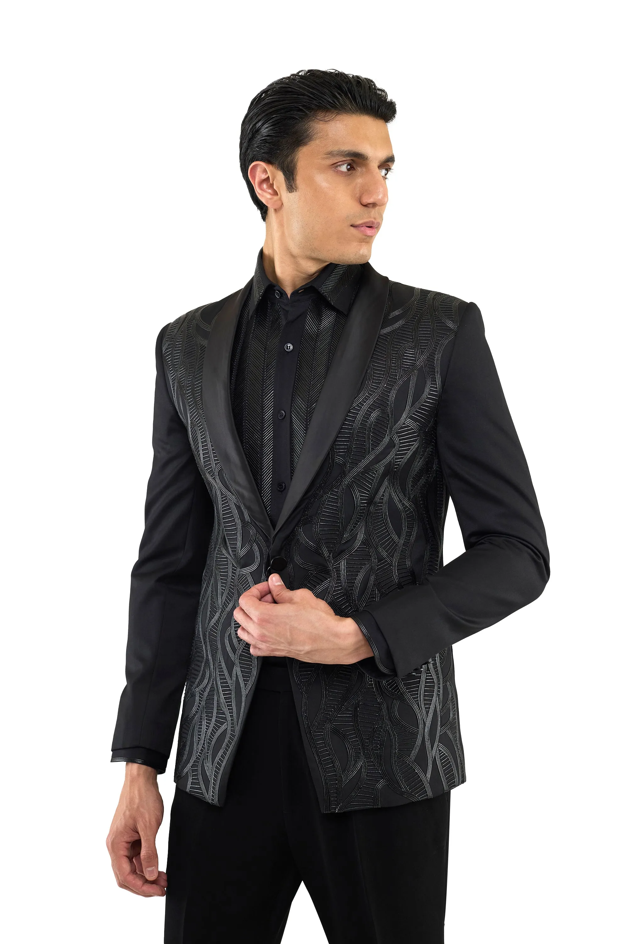 METALLIC CORD ALIEN LACE TUXEDO