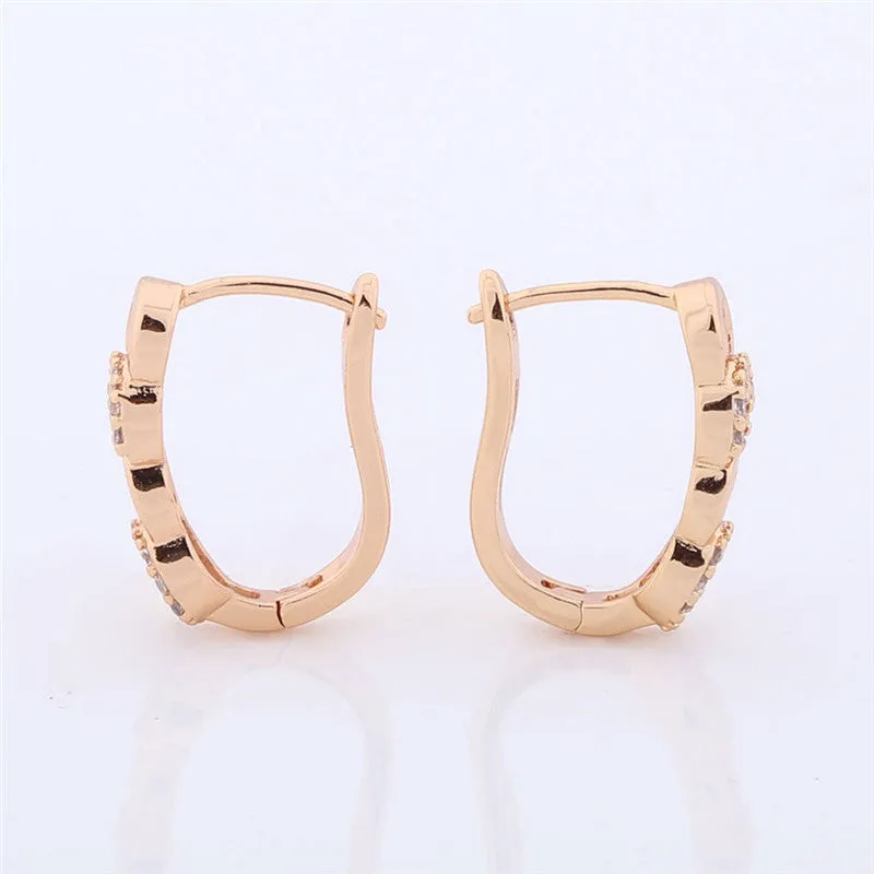 New Style Ladies Huggie Earrings Fashion Desirable Round Brilliant White Crystal Earing Woman Hoop Earring