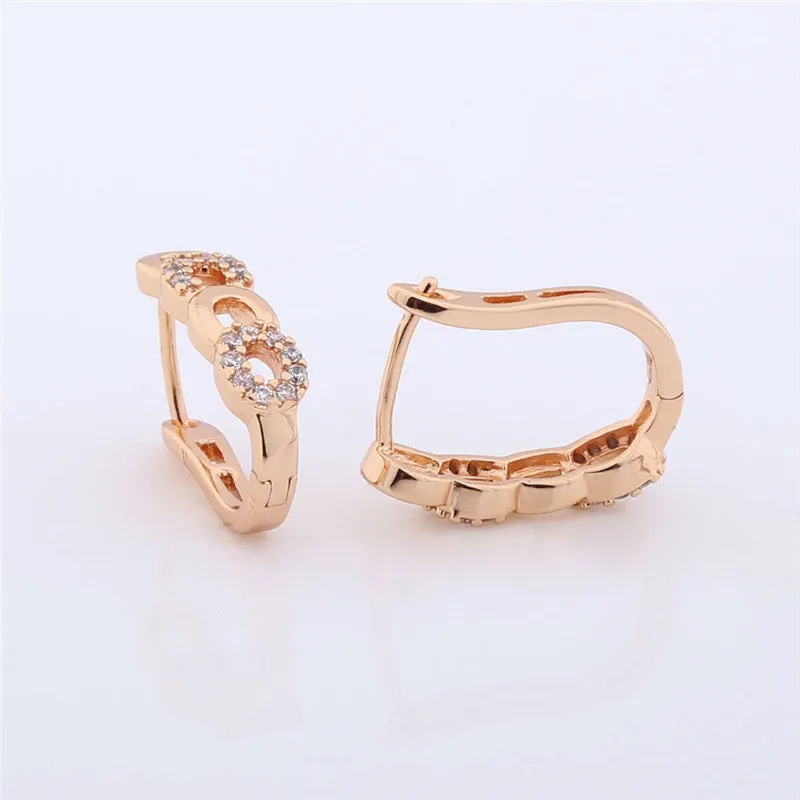 New Style Ladies Huggie Earrings Fashion Desirable Round Brilliant White Crystal Earing Woman Hoop Earring