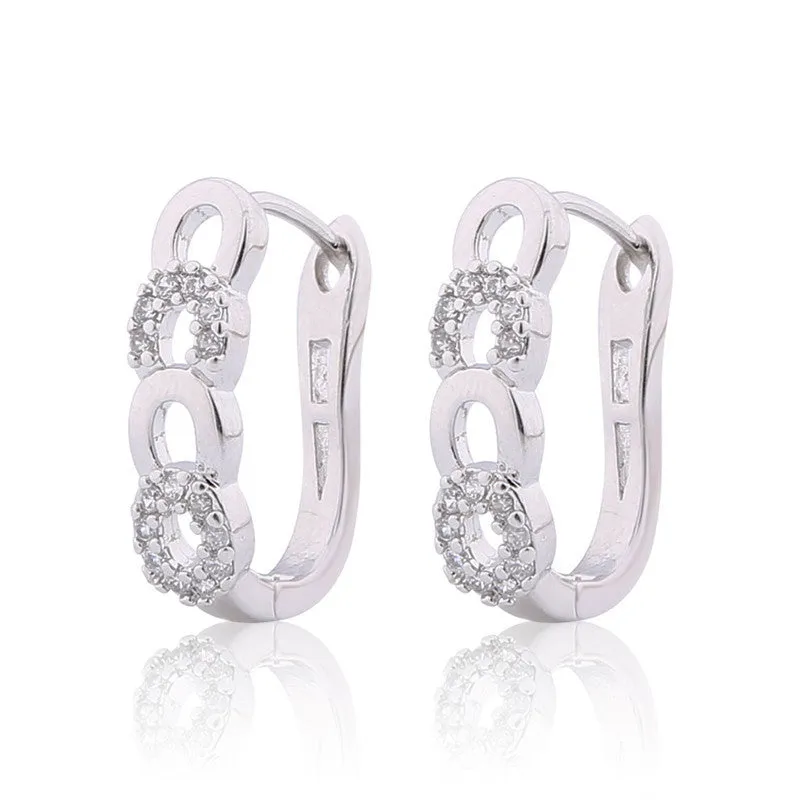 New Style Ladies Huggie Earrings Fashion Desirable Round Brilliant White Crystal Earing Woman Hoop Earring