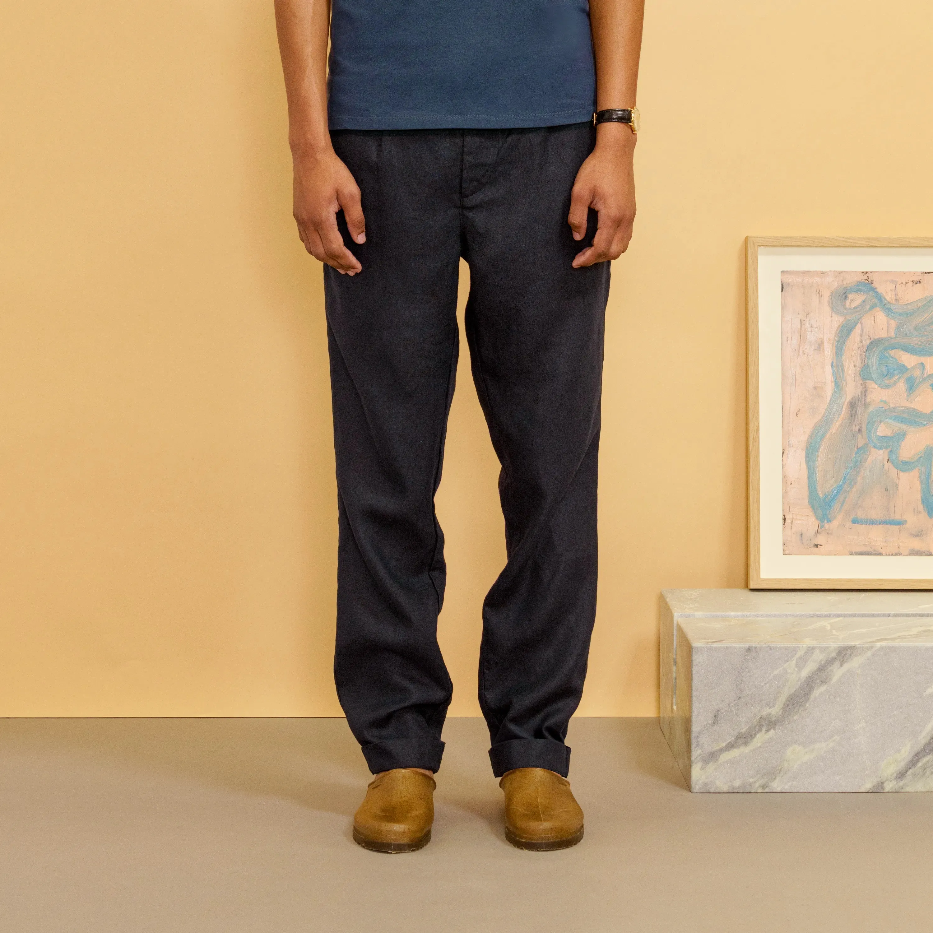 PLEATED LINEN TROUSERS