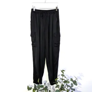 Satin feel viscose cargo pants with elasticated waist and pockets (S-M)