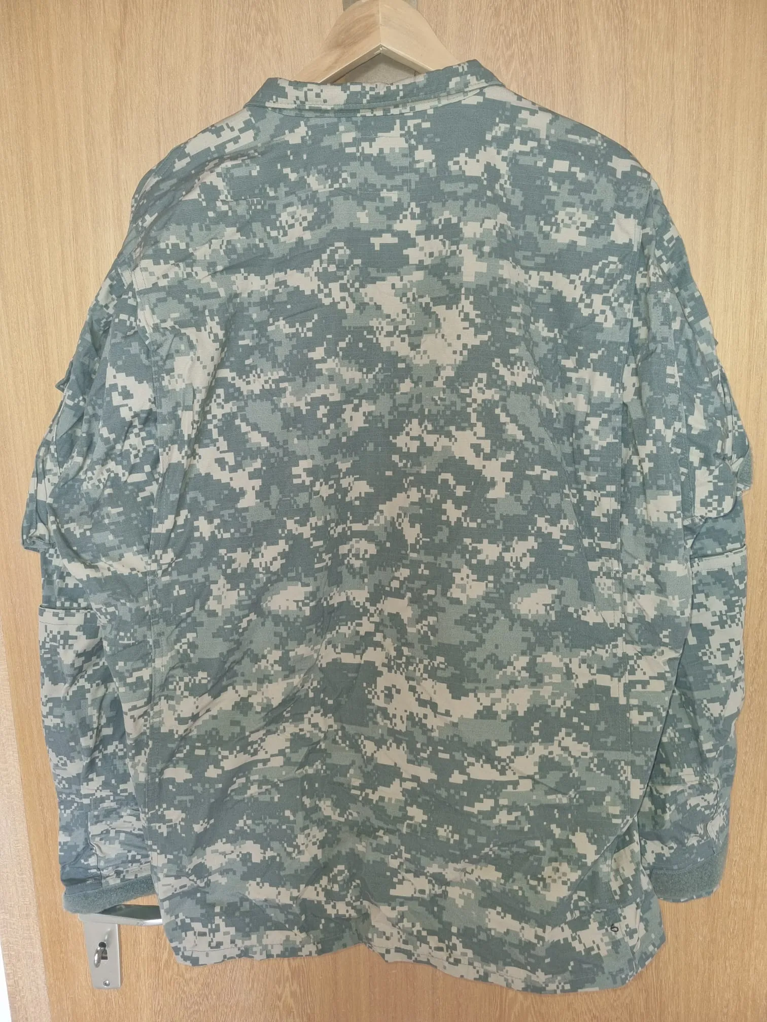 Shirt, US Army Combat Uniform ACU Pattern Size XL US