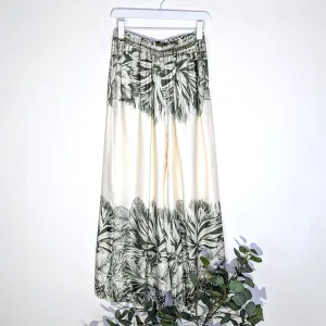 Straight leg rayon mix trousers with bold foliage print