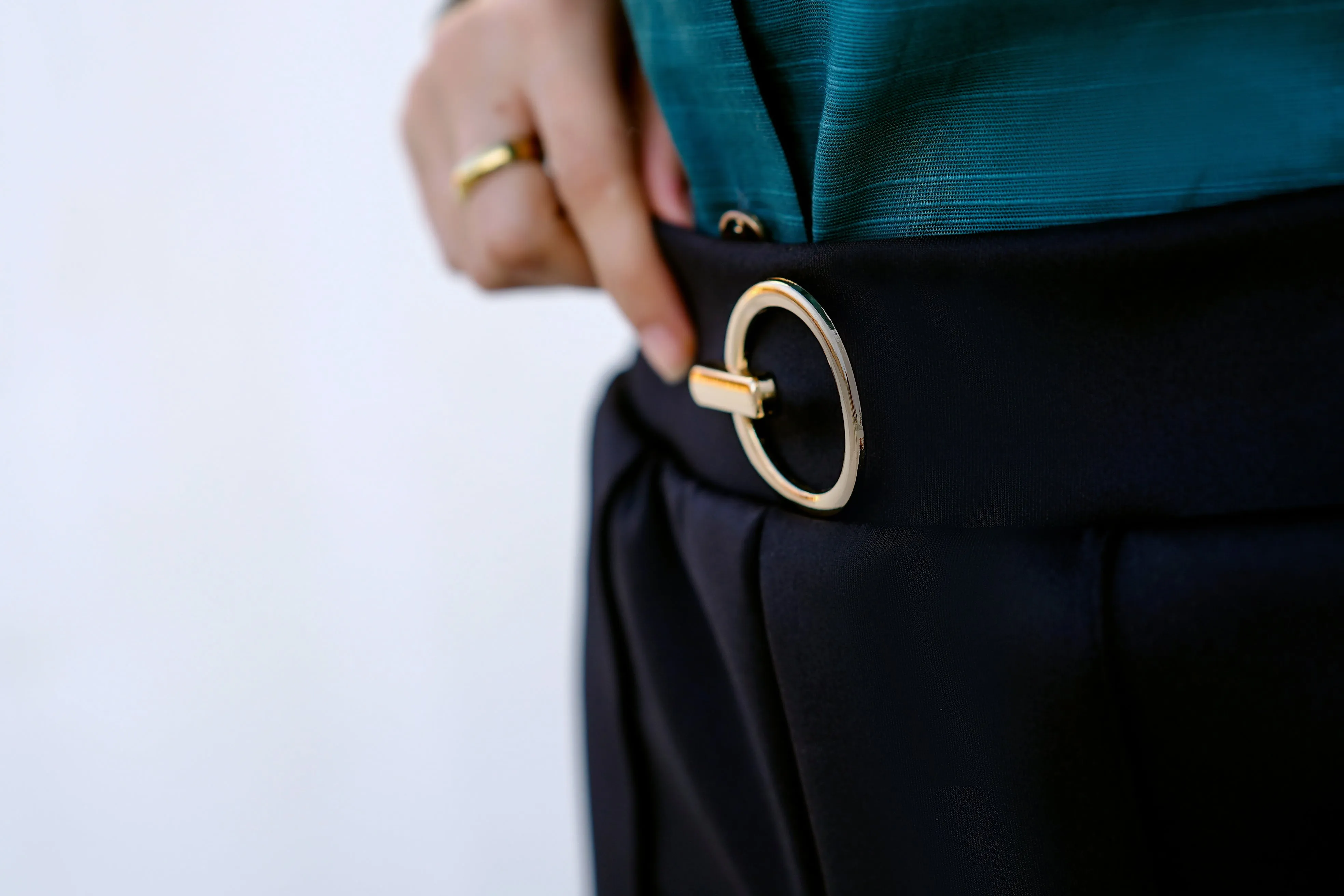Straight Sleek Pants - Black