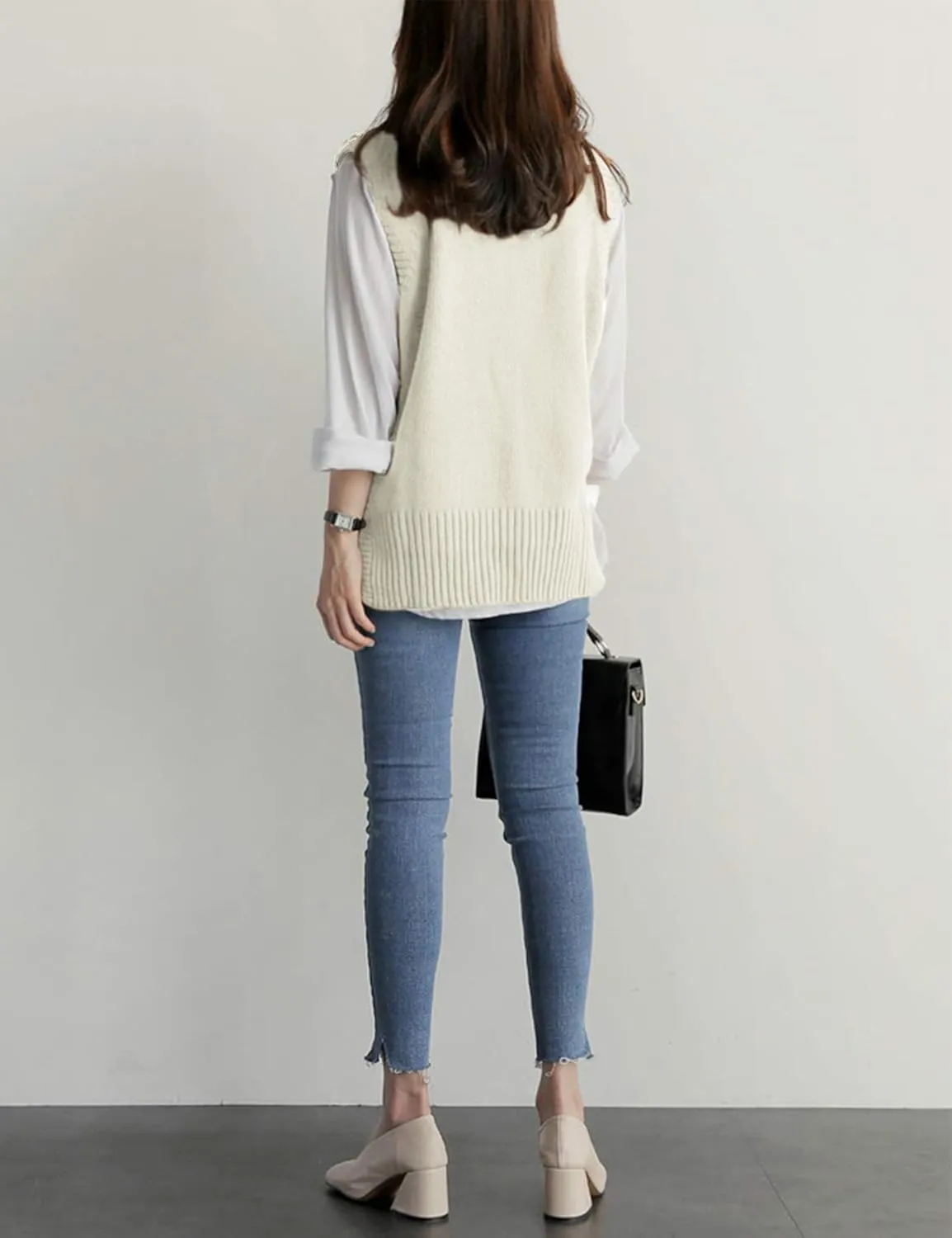 UANEO Women's Basic Round Neck Sleeveless High Low Pullover Knit Sweater Vest