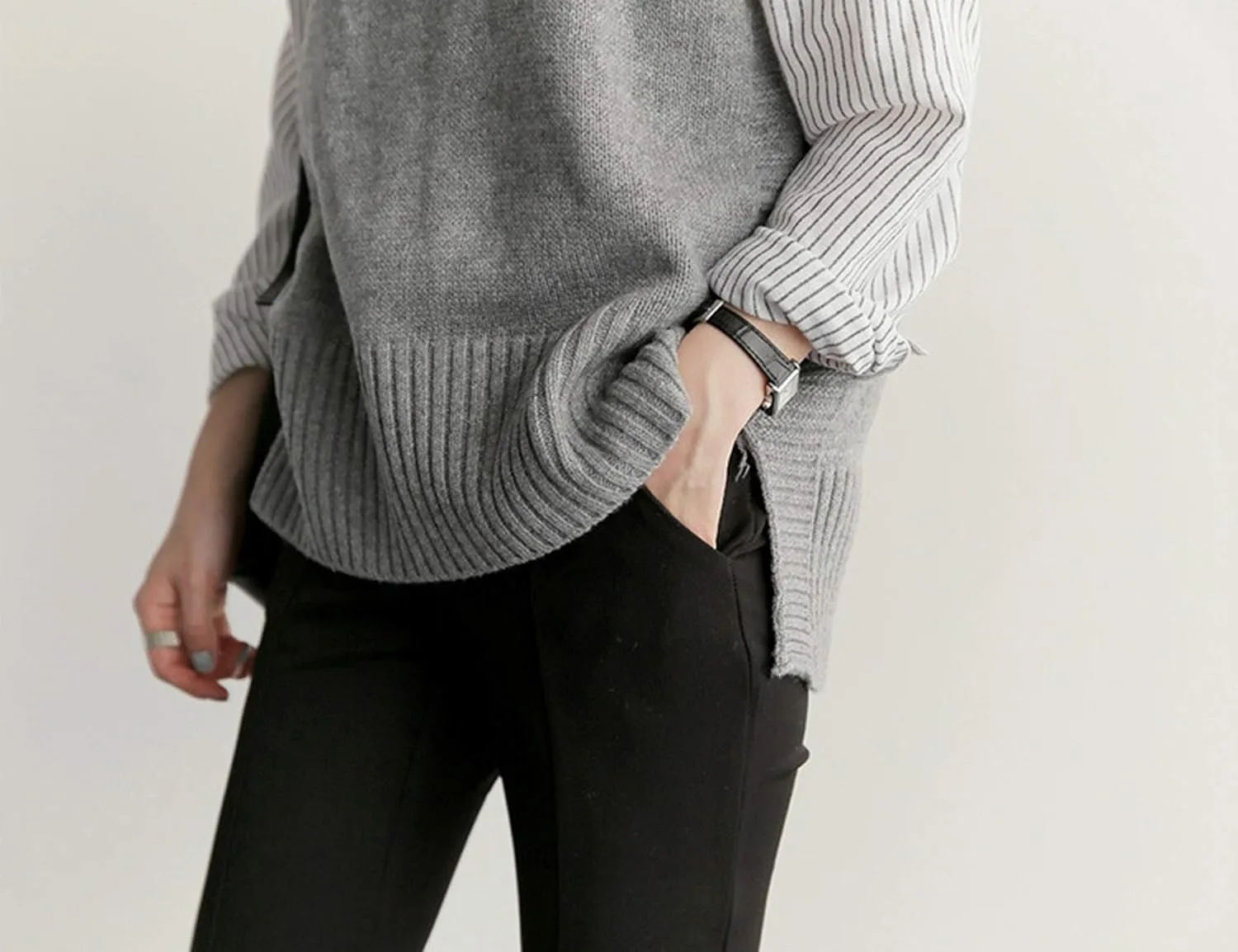 UANEO Women's Basic Round Neck Sleeveless High Low Pullover Knit Sweater Vest