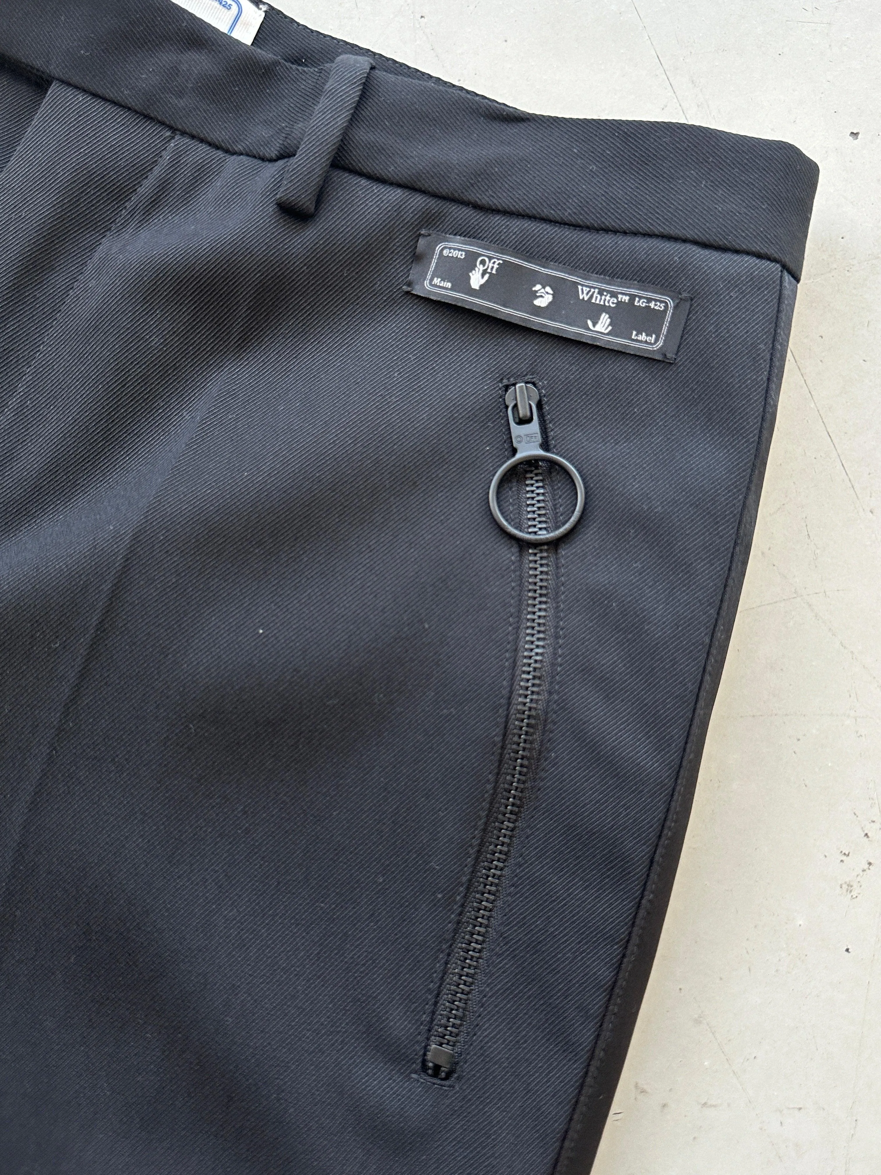 Zipped Clean Pant