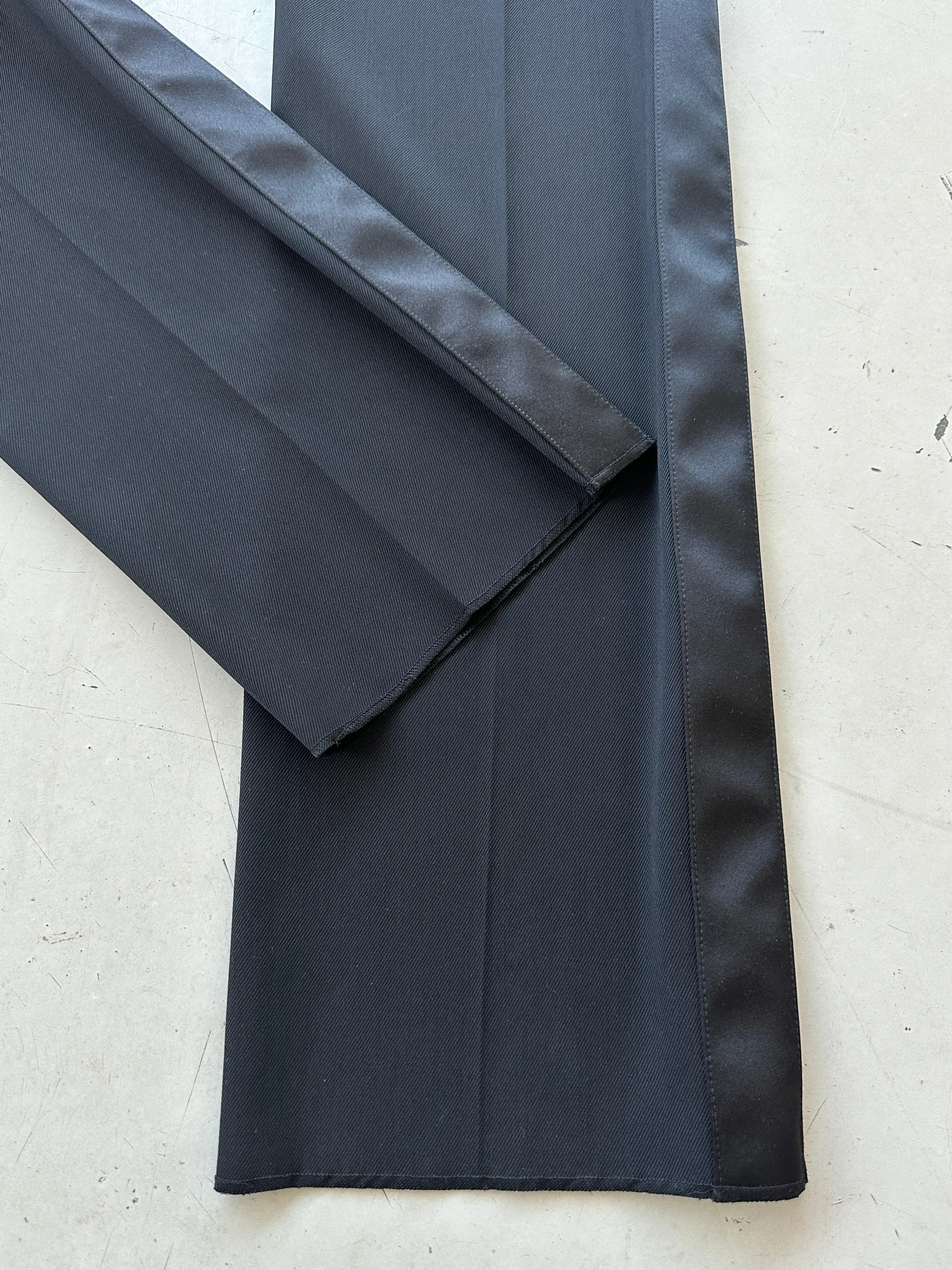 Zipped Clean Pant